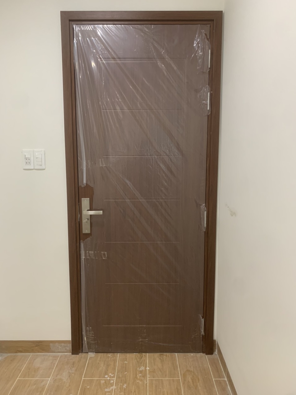 Cửa nhựa Composite tại Gò Vấp - Báo giá trọn gói